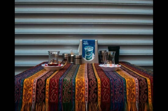 Qué Rico Meaning Explained: Spanish Phrase with Flavor & Feeling